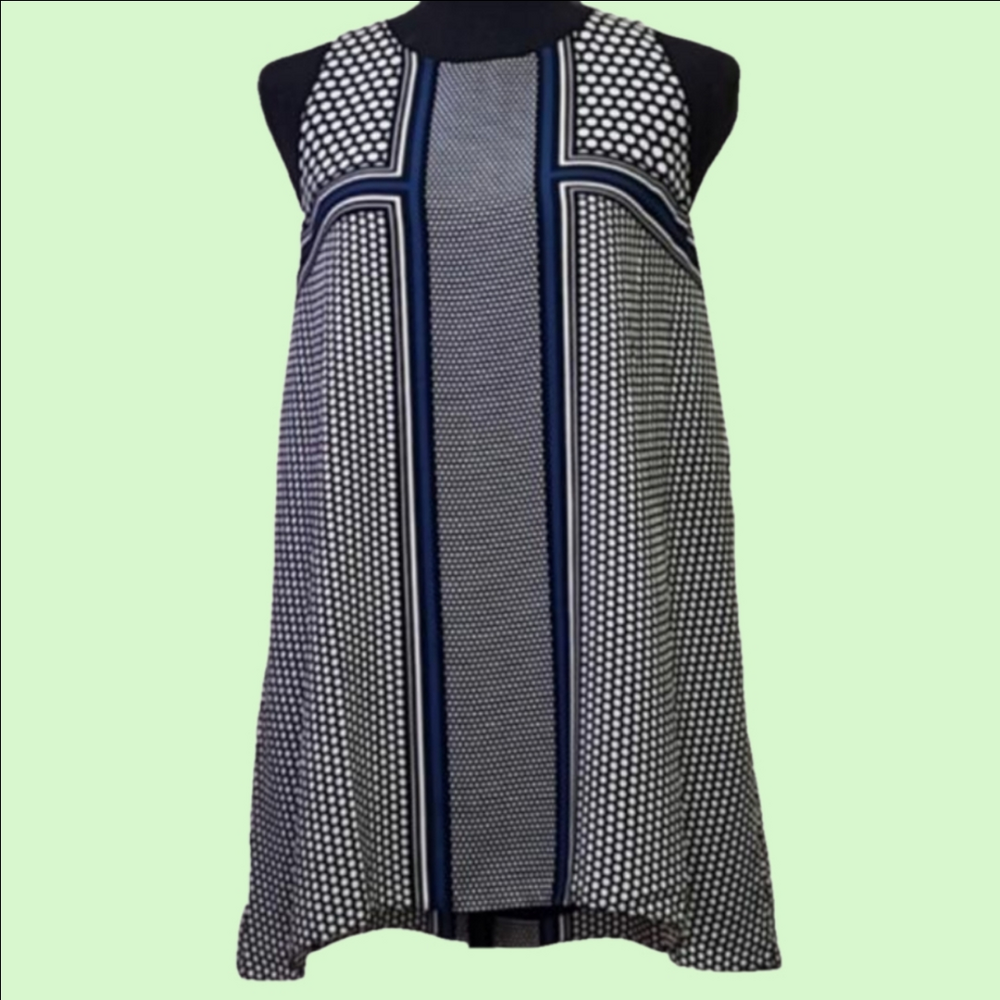 Max Studio sleeveless graphic print top. Lined. Size M
